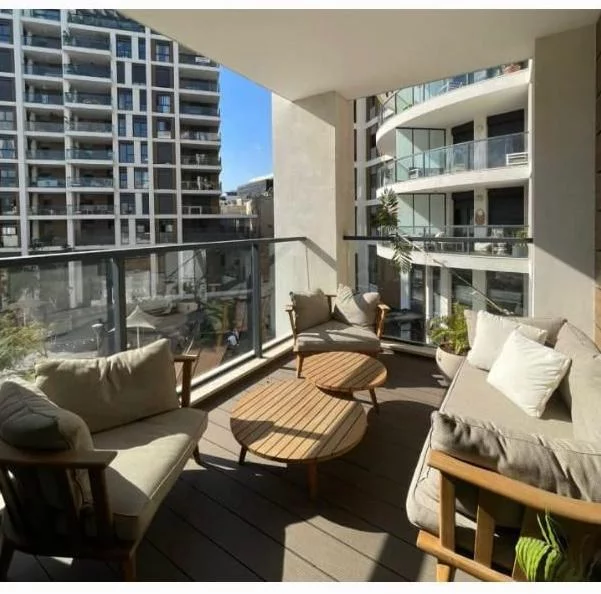 appartement situe dans une residence entre shenkin et le shouk acarmel 8 mn de dizengoff center  calme,15 mn de la mer,A ne pas manquer !,bien agencé,clair,spacieux,Magnifique,Rénové