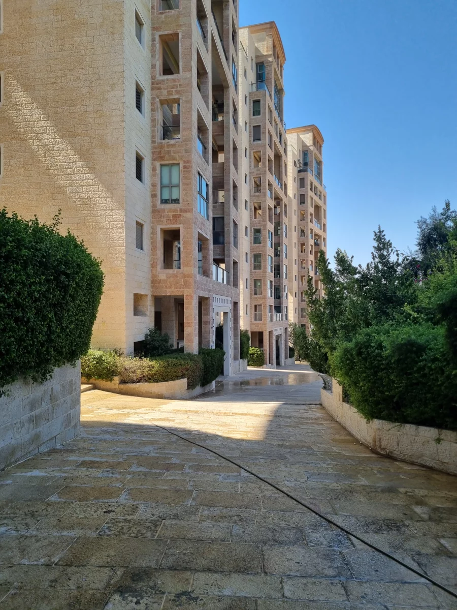Magnifique appartement a louer a Holyland 
