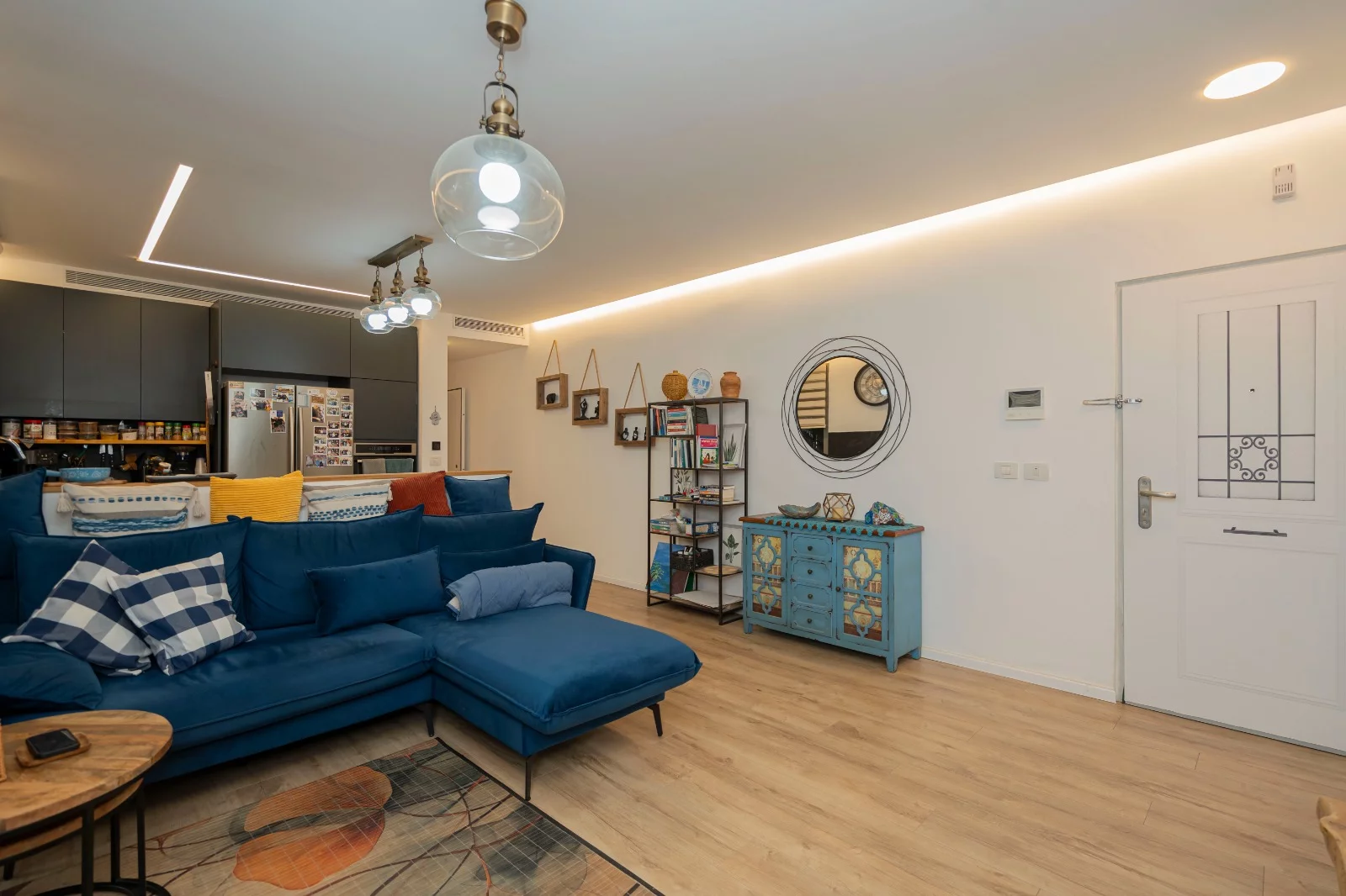 Appartement rez-de-jardin unique de 3 pièces à Harish